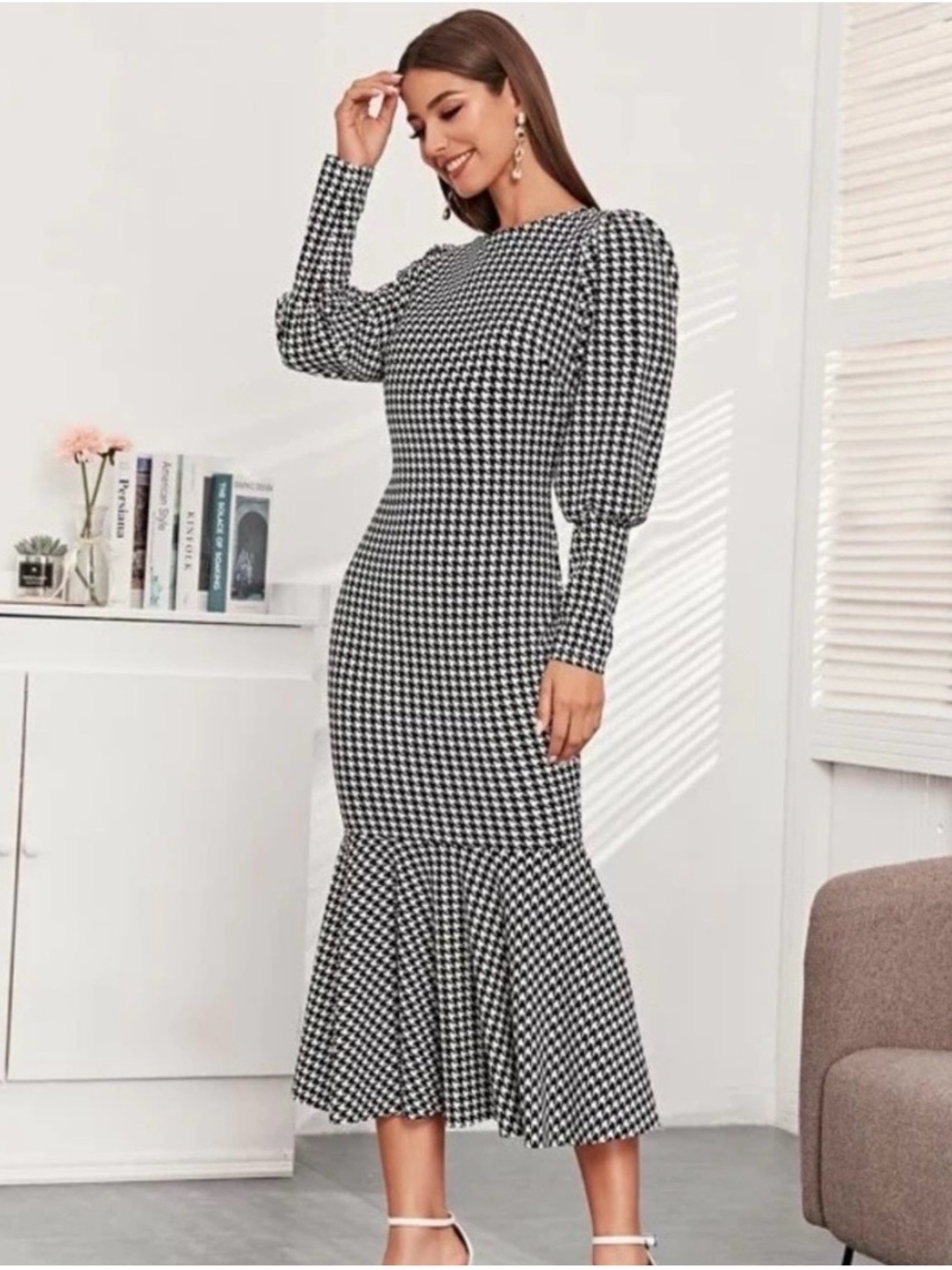 SHEIN Black and White Houndstooth Midi Dress with Puff Sleeves